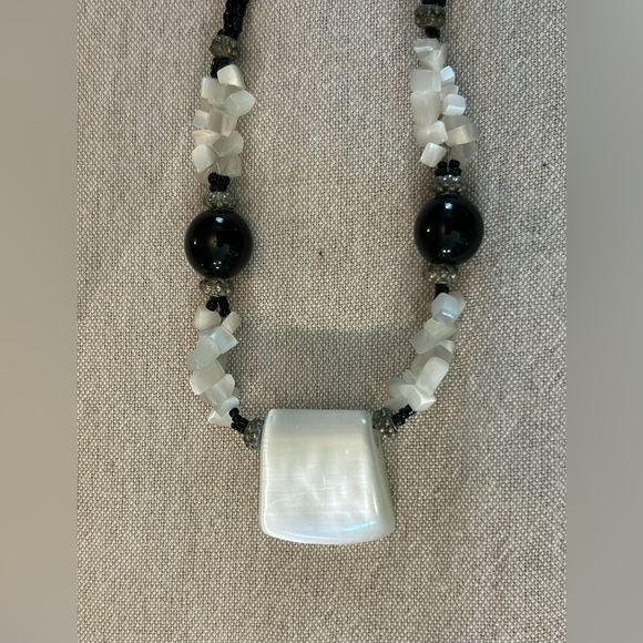 Black and White Beaded Necklace - Picture 9 of 9